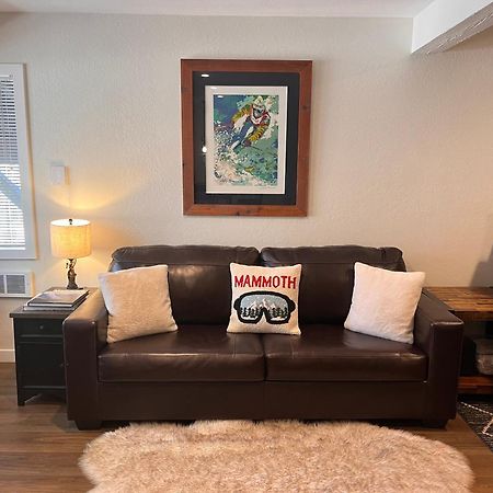 Tastefully Remodeled Condo At Mammoth Ski & Racquet Club, Hot Tub, Garage, 10 Min Walk To Ski Lifts Mammoth Lakes Exterior photo